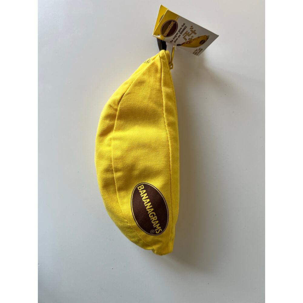 Bananagrams Crossword Family Fun Game Word Play Banana NEW - Picture 3 of 3